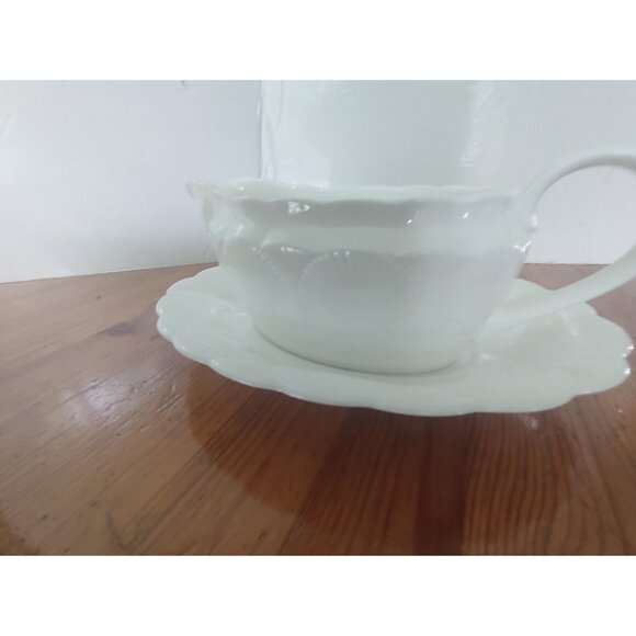 Coalport Bone China Gravy Boat and Underplate Oceanside Pattern - Picture 4 of 13